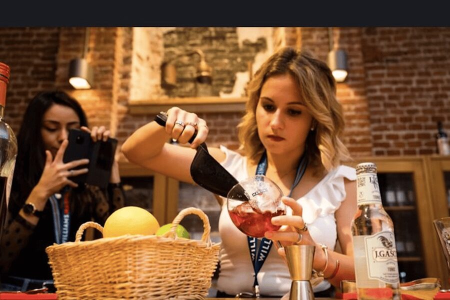 #1 Benidorm Club Crawl with Free Drinks & VIP Entry - Benidorm nightlife with a clear four-stop plan