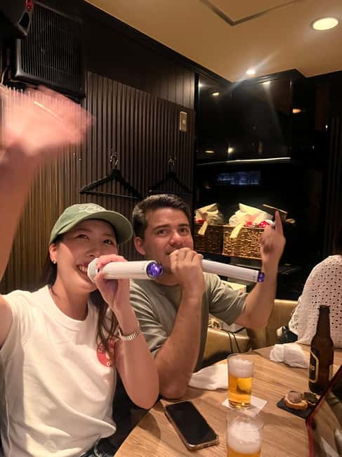 3.5h Osaka Night guided Local Bar Hopping, Sake & Karaoke - Hozenji Temple and a pause between stops