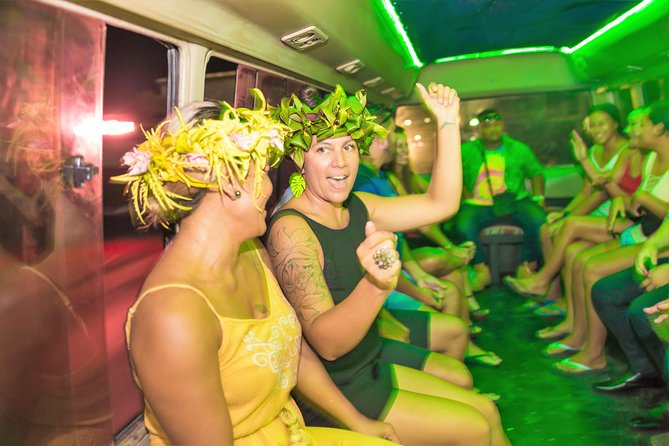 4-Hour Rarotonga Going Troppo Nightlife Tour - Hula Bar starts the evening