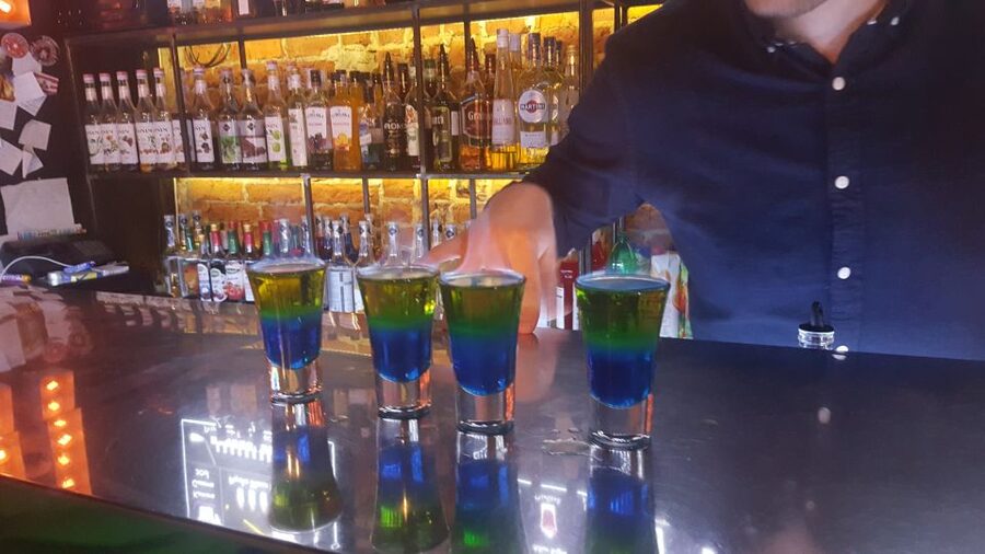 6-10 Vodka Shots Private Tasting Tour at Best Warsaw Bars - Who should choose each tour length