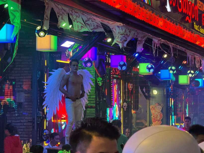 Acoustics Live Music And Saigon Night Life Street Food Tour - Photos, video editing, and the private-group advantage