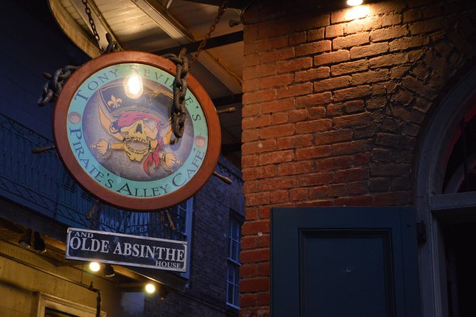 Adults Only Haunted Pub Crawl in New Orleans - What the $29.60 price really buys you