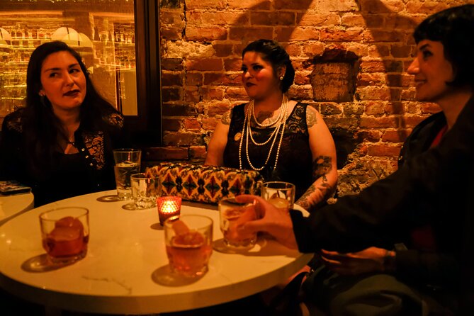 Alexandria Ghosts: Spirits & Spirits Haunted Pub Crawl - George Washington on horseback