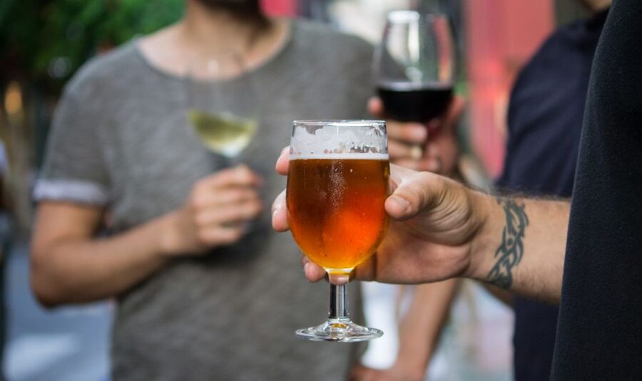 Alicante: Central Market Guided Food Tour with Tapas Bars - Key points to know before you book