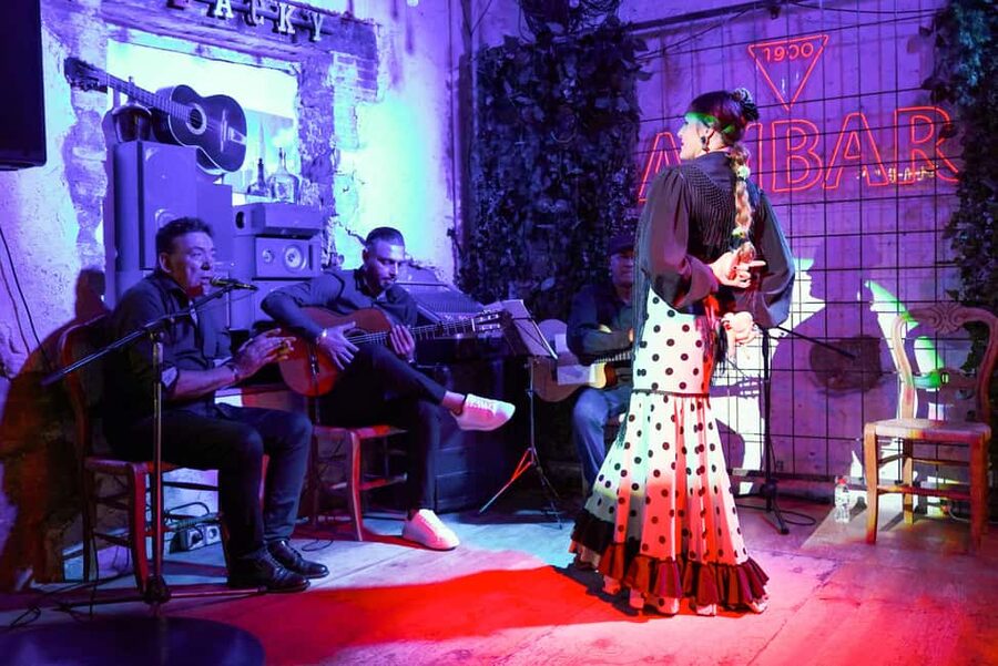 Alicante: Fusion Flamenco Show and Gastronomy at Blacky Bar - What the Blacky Bar evening is really like