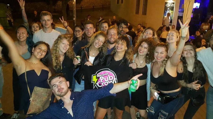 Alicante: Guided Pub Crawl with Shots and Beer - Is $26 a fair price for the night?