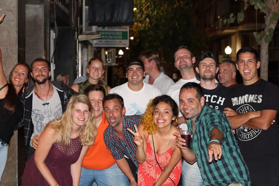 Alicante: Guided Pub Crawl with Shots and Beer - Practical tips for a smoother night
