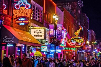 All-Inclusive Nighttime Pub Crawl