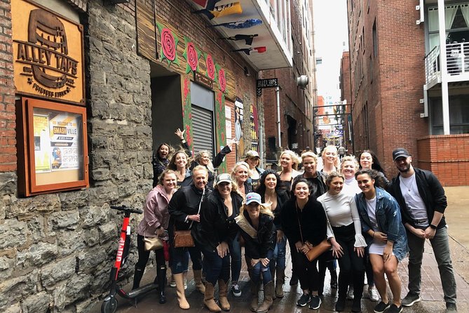 All-Inclusive Pub Crawl with Moonshine, Cocktails, and Craft Beer - Group size, atmosphere, and social value