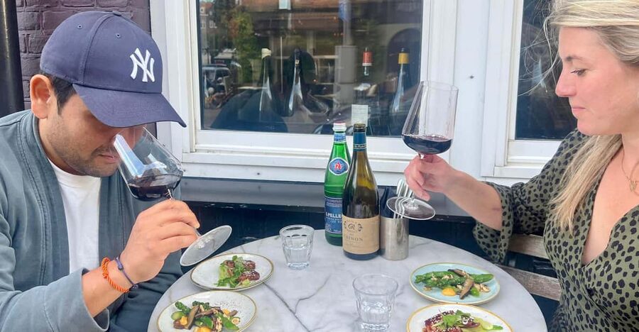 Amsterdam: High Wine at wine bar Paskamer, 3-rounds - How the three wine pairings work