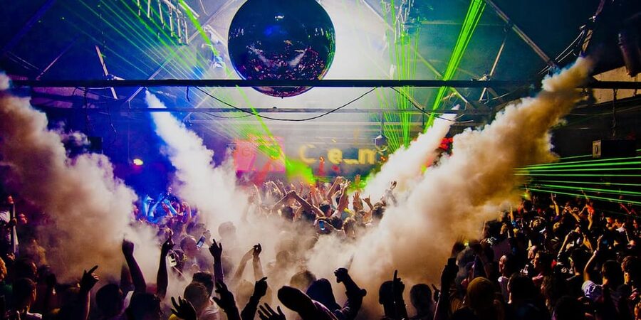 Amsterdam: Nightlife Ticket with Champagne and Cruise - Key points to know before booking