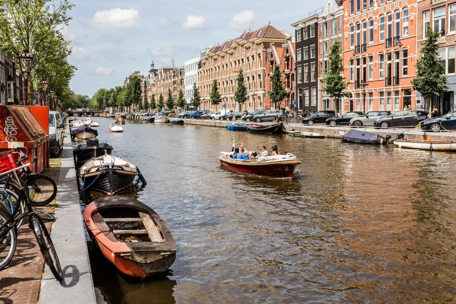 Amsterdam: Private Night Tour of Speakeasies and Bars - From Jordaan toward Amsterdam East