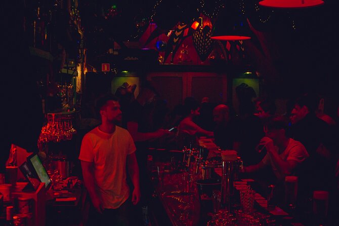 Amsterdam Private Pub Crawl in the City Center - The bar stops and the changing atmosphere