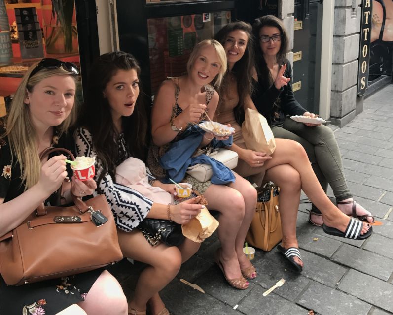Amsterdam: Red Light District and Local Pub Tour - Entering the Red Light District