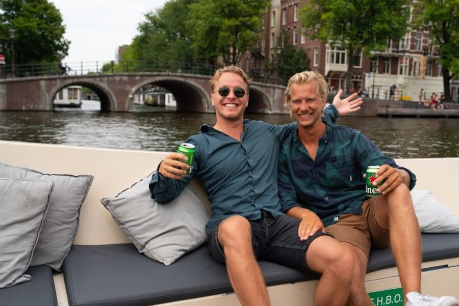 Amsterdam: Red-Light District Pub Crawl and Booze Boat Tour - Key points to know before booking