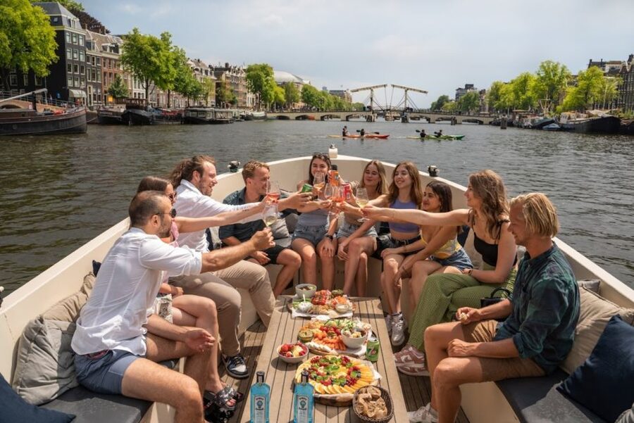Amsterdam: Red-Light District Pub Crawl and Booze Boat Tour - Should you book the Amsterdam booze boat and pub crawl?