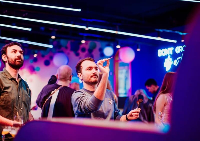 Amsterdam: The All Out - No.1 Activity Bar - Private karaoke in a themed room