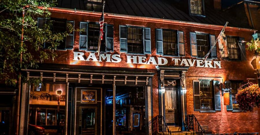 Annapolis Ghosts: Spirits & Spirits Haunted Pub Crawl - Why Annapolis makes a good setting for a ghost pub crawl