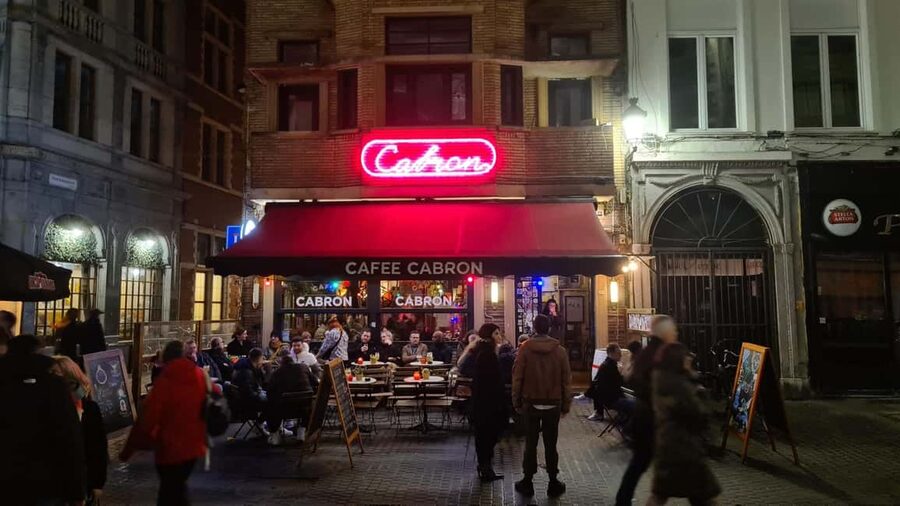 Antwerp: Pub Crawl in the Historical City - Key points at a glance