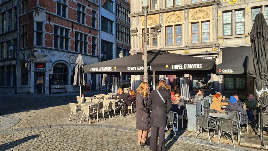 Antwerp: Pub Crawl in the Historical City - Stops two and three: historic pubs with different pours