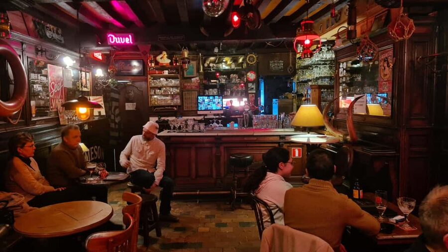 Antwerp: Pub Crawl in the Historical City - The unusual stories behind Westmalle and Belgian beer