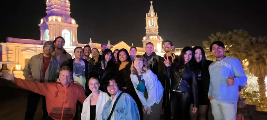 Arequipa: Pub Crawl with Skip-The-Line Access and Drinks - Three bars, three welcome drinks, and local flavor