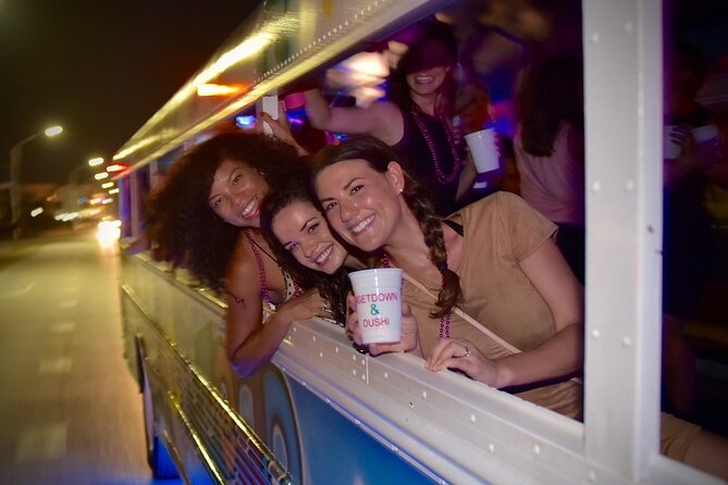 Aruba Nightlife and Barhopping on Chogogo Party Bus - The host matters more than the route