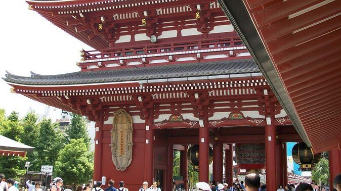 Asakusa: Culture exploring bar visits after history tour - Who will enjoy this Asakusa evening