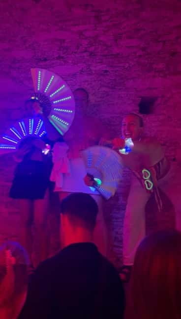 Athens Ultimate Bar Crawl - Free entry and the value of skipping lines