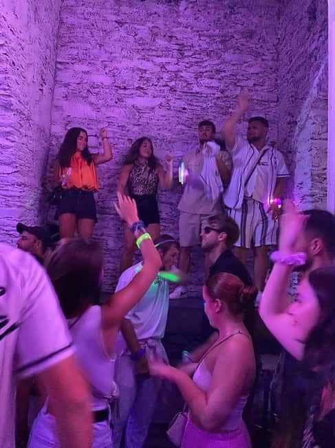 Athens Ultimate Bar Crawl - What you actually receive at each venue