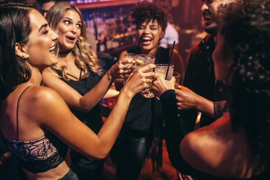 Austin: Best Bars and Bats 3-Hour Guided Tour - The Roosevelt Room and drinks by the decade