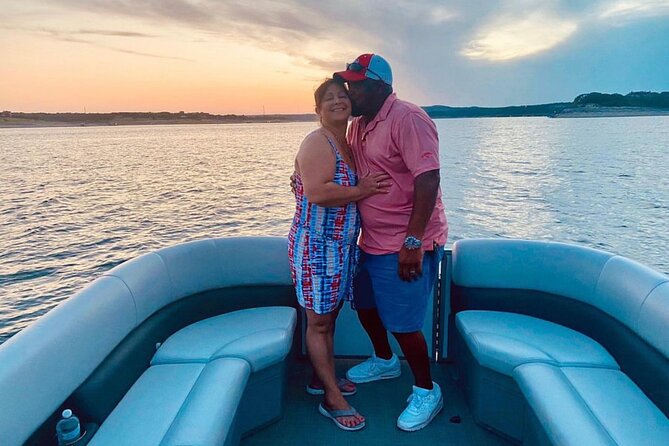 Austin Lake Travis Barge Crawl Bar Hopping Tour by Boat - Why the $100 price can make sense