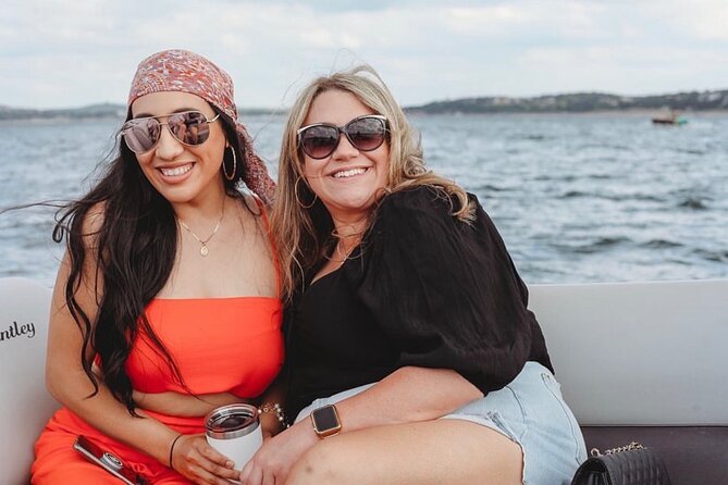 Austin Lake Travis Barge Crawl Bar Hopping Tour by Boat - Captain quality and the social side