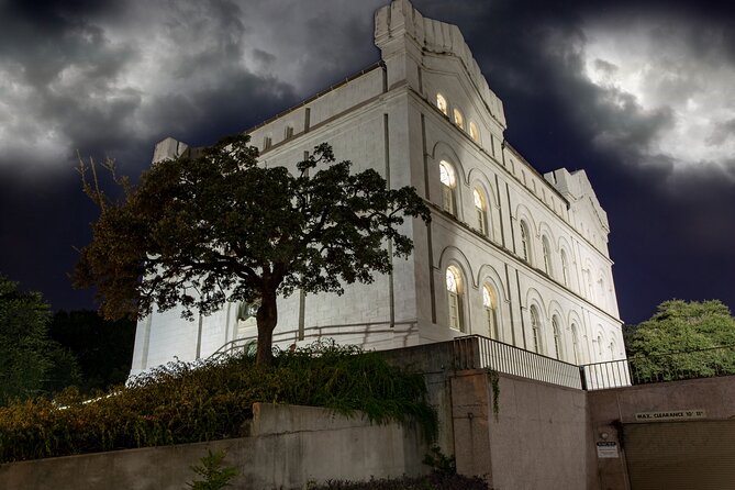 Austin Spirits & Spirits Haunted Pub Crawl - The museum of strange Austin sights