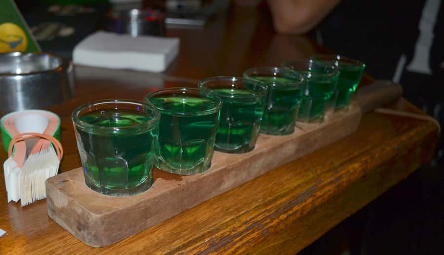 Baku: Guided Bar Crawl with Shots and Nightclub Entry - What the $31 price really covers