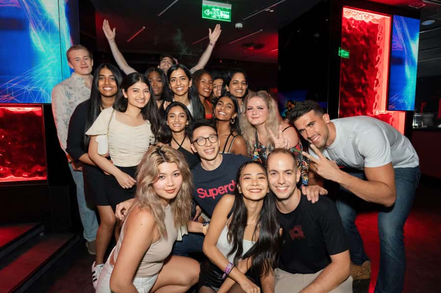 Bangkok: Bar and Club Crawl - Dress carefully or risk missing a club