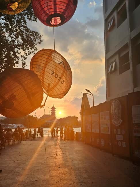 Bangkok: Bar hop Sunset, Dinner, speakeasy, and live music. - Key points to know before booking