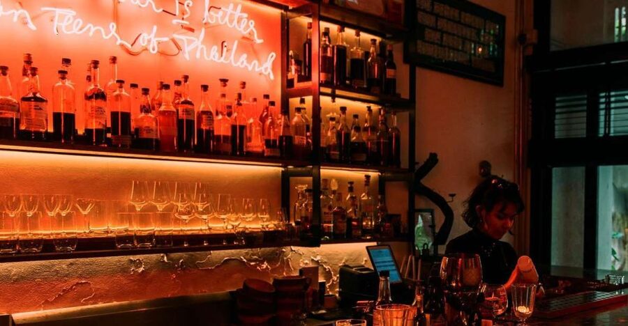 Bangkok: Guided Bar Hopping Night Tour with Private Option - TEP BAR: Thai herbs in a polished setting
