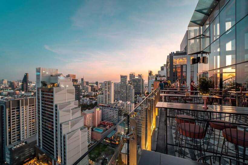 Bangkok: Mojjo Rooftop Lounge & Bar Food & Beverage Package - Is Mojjo Rooftop Lounge worth booking?