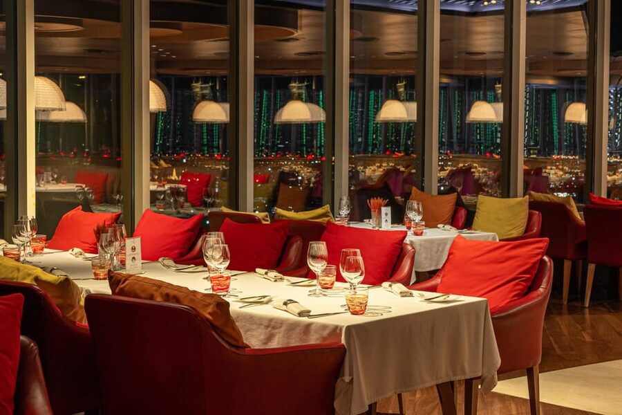 Bangkok: Red Sky Rooftop & Bar 56th Floor - A 90-minute visit, from first drink to last glance