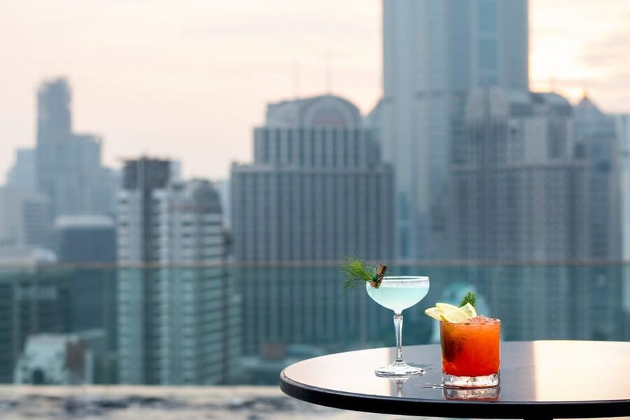 Bangkok: RedSquare Rooftop Bar at Novotel Sukhumvit 4 - Service, timing, and the small details
