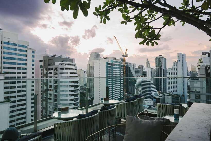 Bangkok: Sky on 20 Rooftop Bar With Free Flow Drinks - Dress rules and age limits