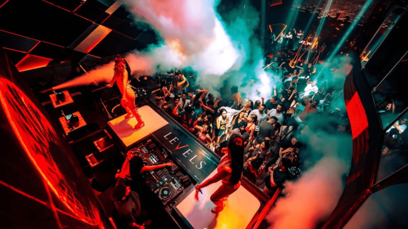 Bangkok: The Speakeasy, Rooftop & Iconic Venues Pub Crawl - Sugar Club is an optional second ending