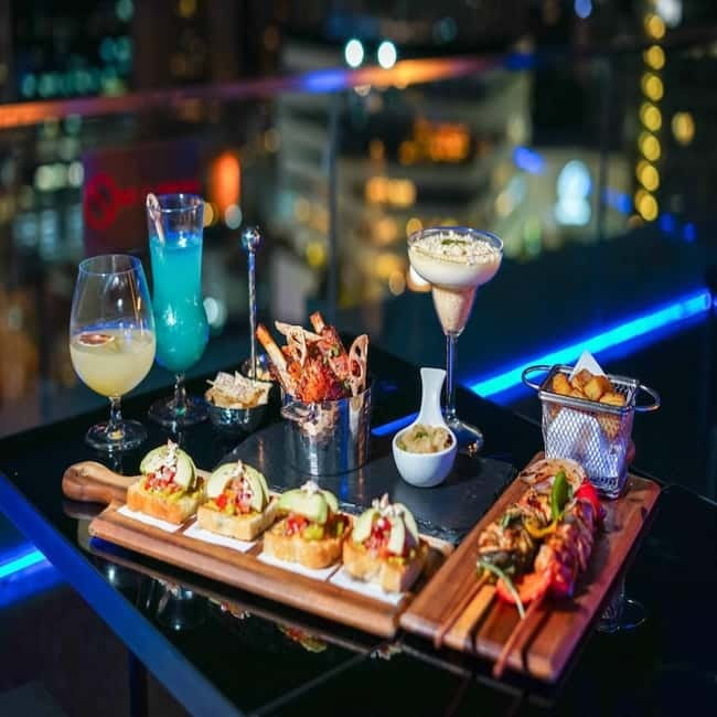 Bangkok: The Vue Bar Rooftop at Mercure Bangkok Sukhumvit 24 - A rooftop pause above Sukhumvit