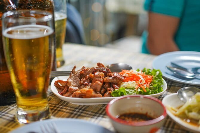 Bangkok Tuk Tuk Night Tour with food & drinks in Siam & Silom - Siam begins with an open-air Thai meal