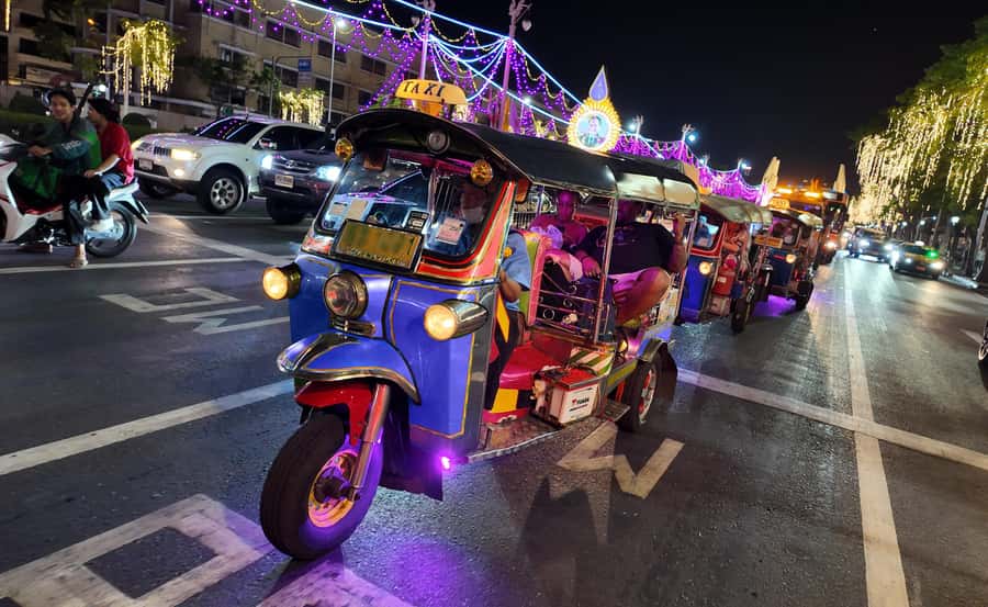 Bangkok: TUK TUK Tour Night Life Private with Hotel Pick Up - Why a tuk-tuk is the right way to see Bangkok at night