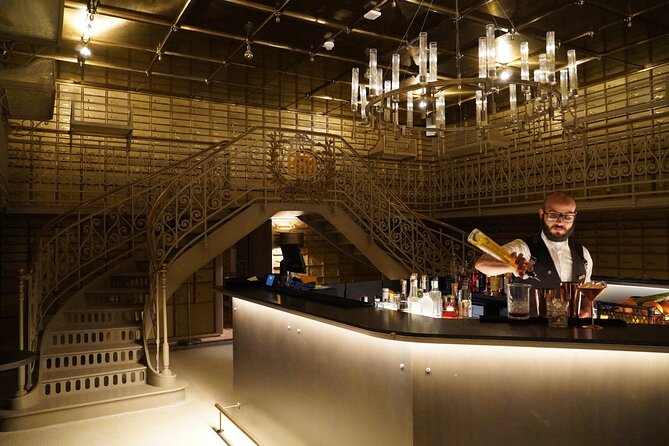 Bar Crawling - City views at Linea | Closer To The Moon