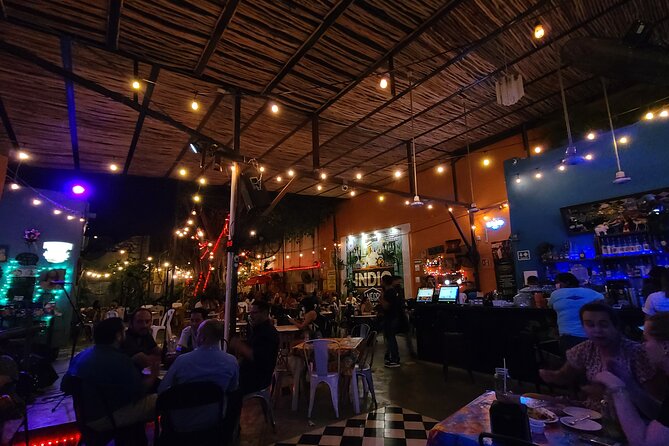Bar Hopping Tour in Merida - How the guides affect the experience