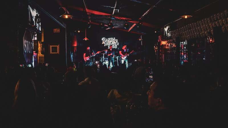 Barba Negra Bar with Live Rock Music Show! - Four corners of the venue, four ways to spend the night