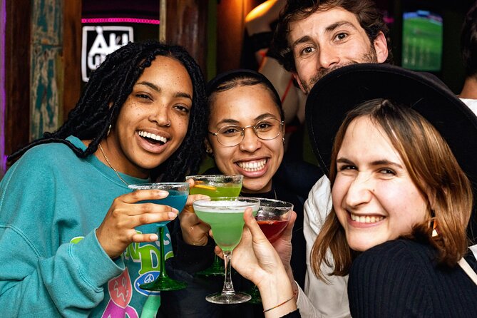 Barcelona Dark History Night Walking Tour With Drinks - Why the guide matters so much